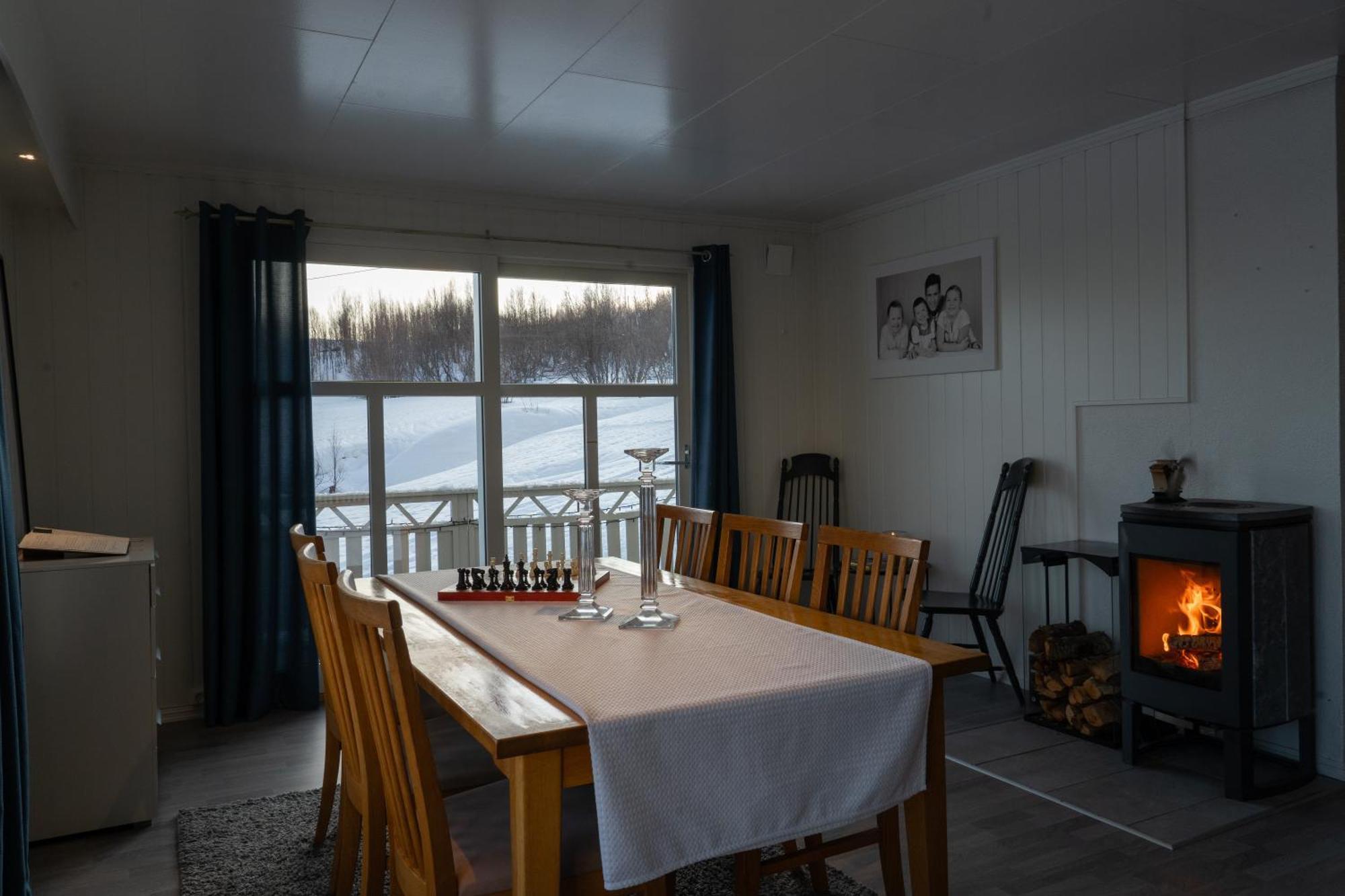 Villa Lyngen View House Koppangen Exterior foto