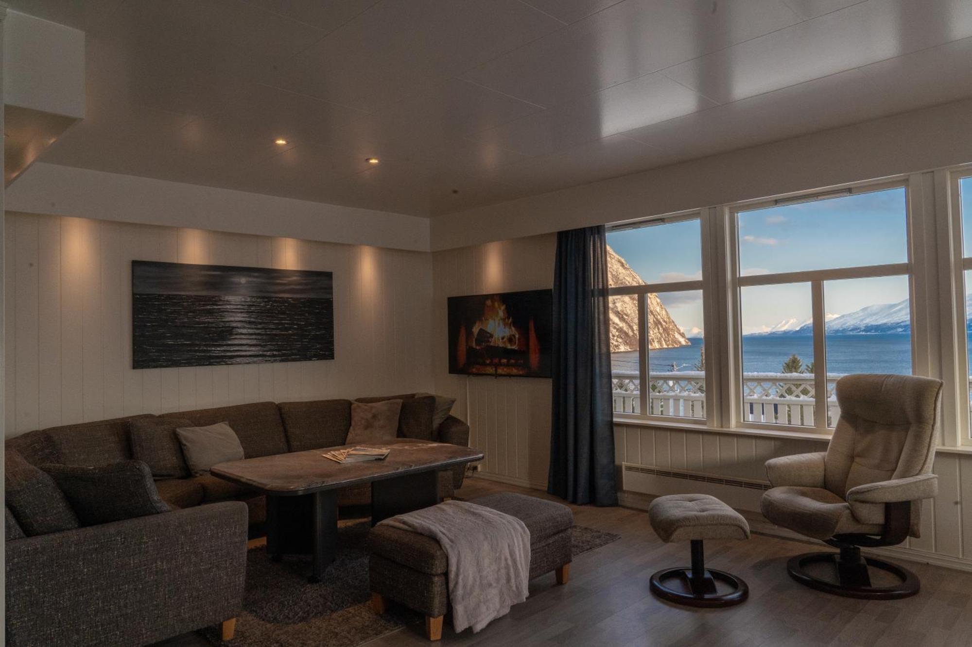 Villa Lyngen View House Koppangen Exterior foto